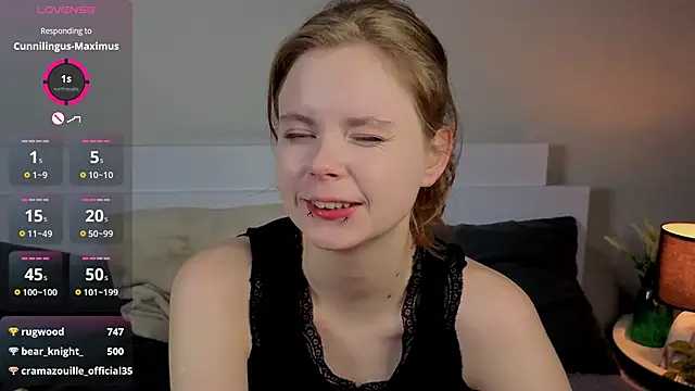 JulietteRain live sex cam