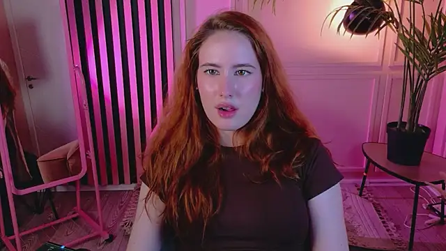 ChloeAster webcam