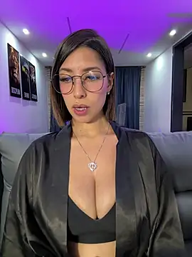 luvely_unique_ webcam