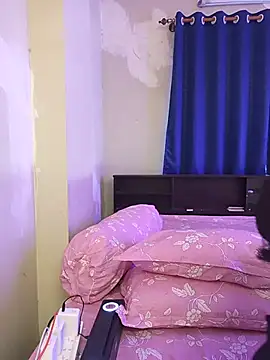 noty_girl2 webcam