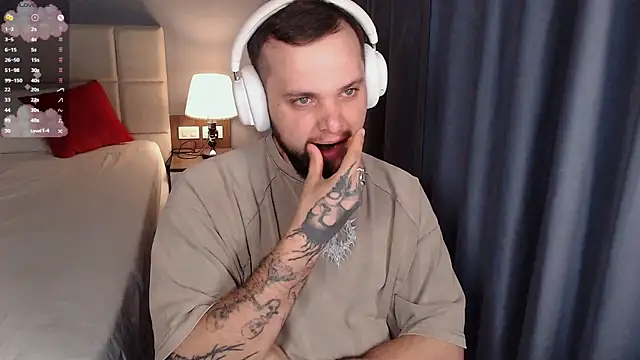 ChillyXO webcam
