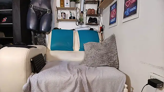 Leenar_Key webcam