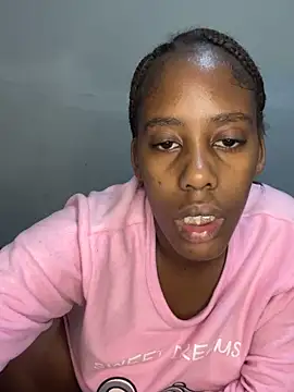 petite_bee webcam