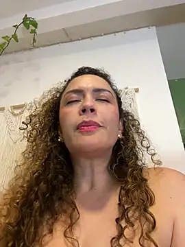 BellaNovaLove live cam on StripChat