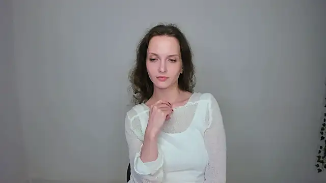 Ariadna_Shy webcam