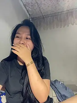 Almira6868 webcam
