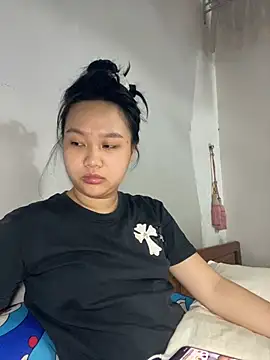 Almira6868 webcam
