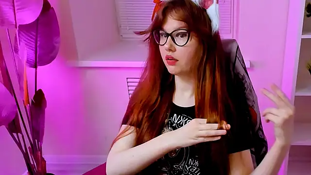 CarolGiggly webcam