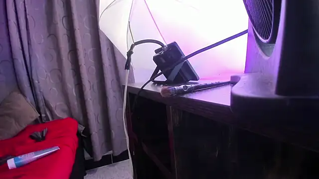 Nikki__uwu webcam