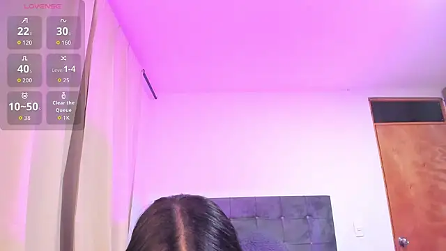 Kylie2211 webcam