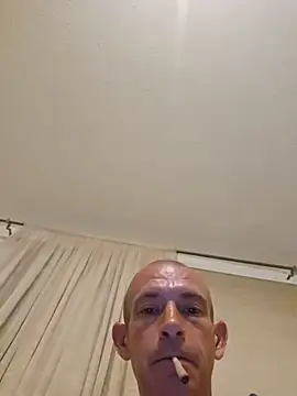 Kjnaughty@xh webcam