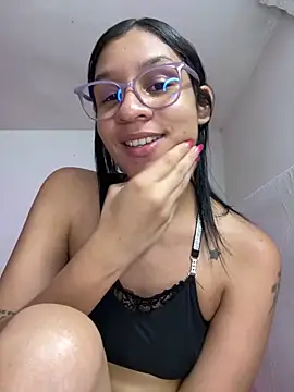 Danaeluxe webcam