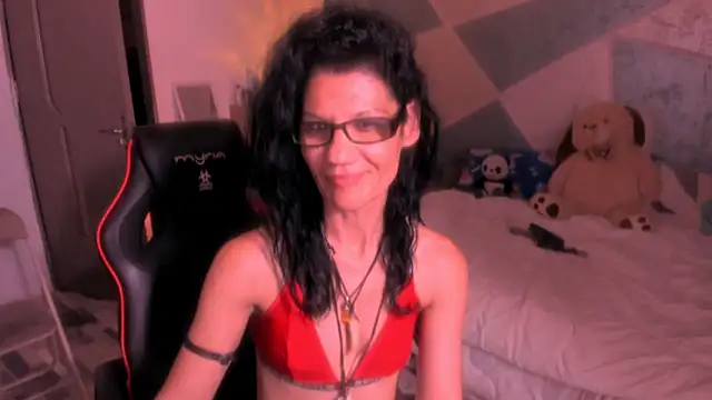 SweetSin40 webcam