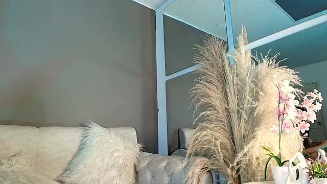 Zoee_8 webcam