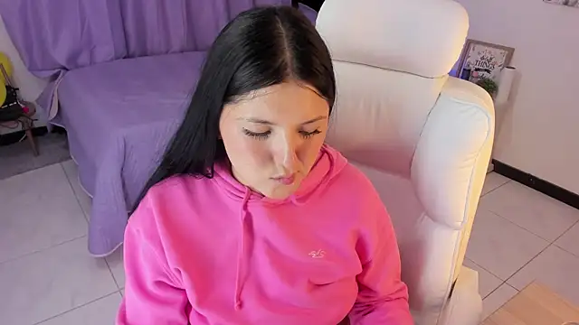 Celestee_21 webcam