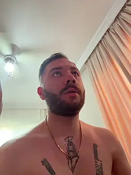 MertTtTtT006 webcam