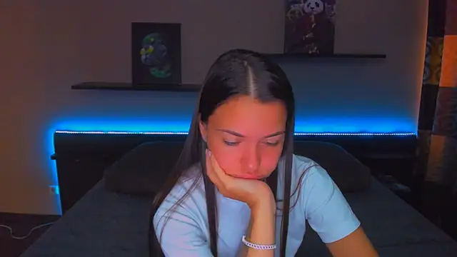 AlexaBarkley webcam