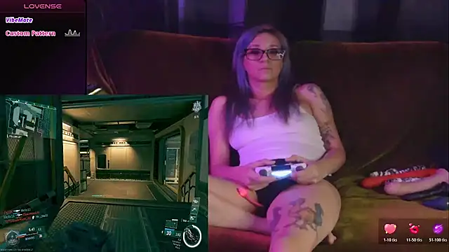 mmmminaDarling webcam