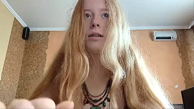 KateVibe_01 webcam