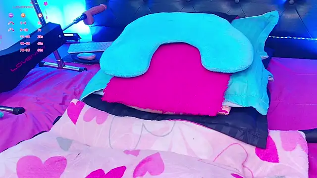 Adriana-55 webcam