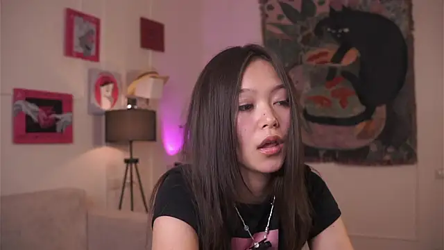 JanelBitther webcam