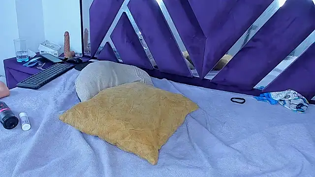 kiaraht webcam