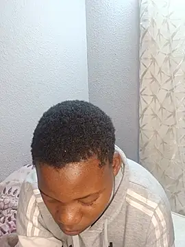 ShyBabe_07 webcam