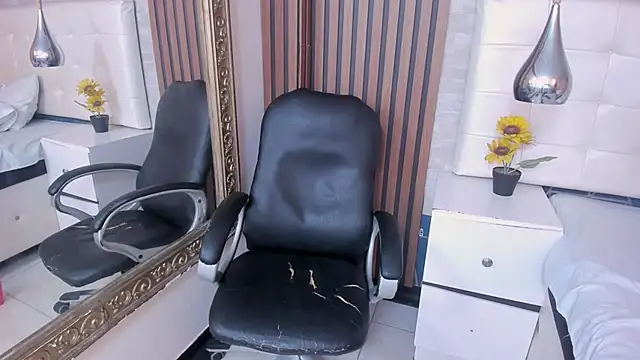SofiaThoompson webcam