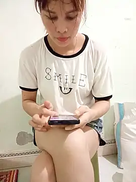 aiai220 live cam on StripChat