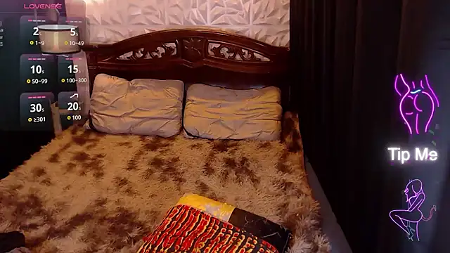 DAYANARAHFOX webcam