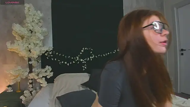Nika_Jonson webcam