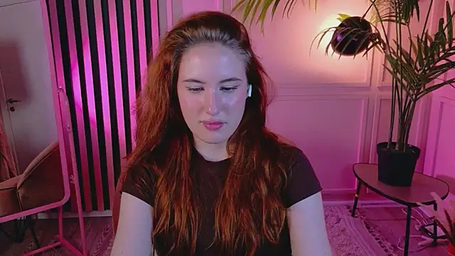 ChloeAster webcam