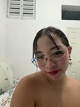 AliciaWhite_nt webcam