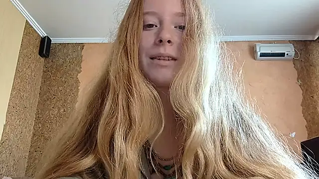 KateVibe_01 webcam