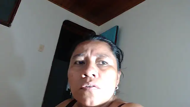 adrixxx38 webcam