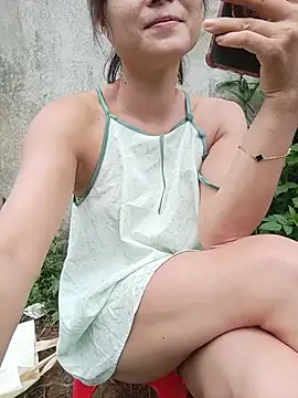 Linda-yiyi webcam