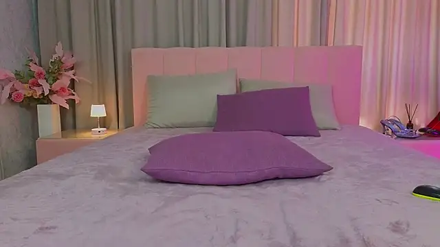 Ariana_Petite webcam