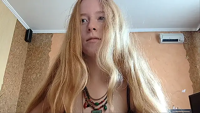 KateVibe_01 webcam
