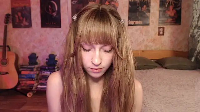 Friendly_Ellie webcam