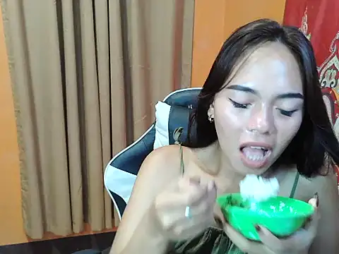 ur_lovelyjessy (T young) - HI CUTIE,EXPLODE UR CUM IN PUBLIC