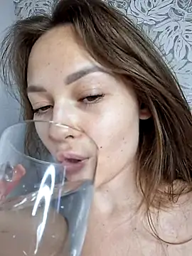 Olivia_OliV webcam