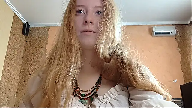 KateVibe_01 webcam