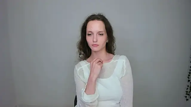 Ariadna_Shy webcam