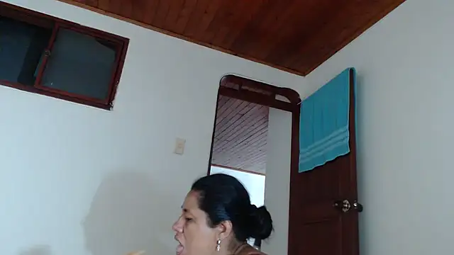 adrixxx38 webcam