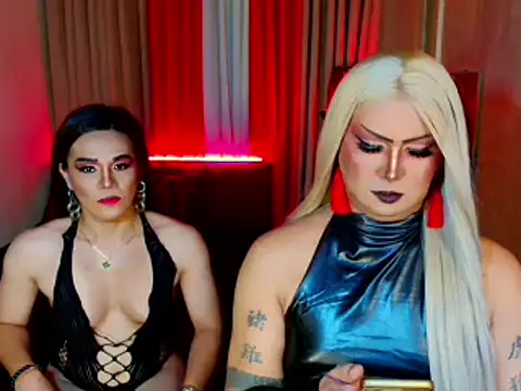 Wildest_Slave_Huntress webcam
