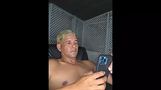 cubano1082 webcam