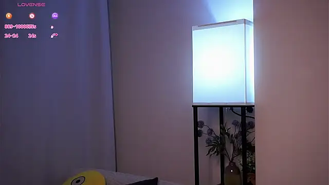 ClarineCasebolt webcam