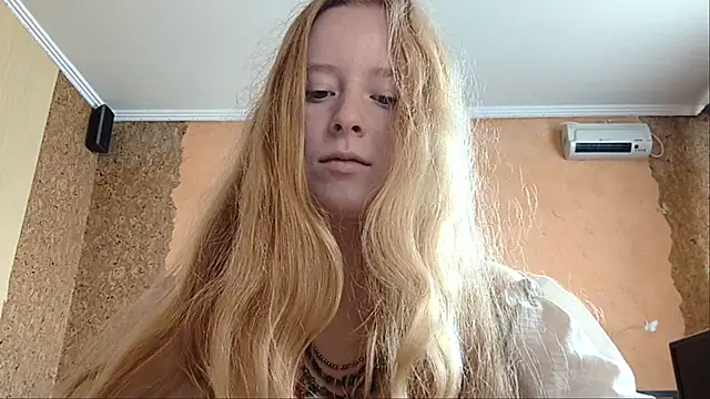 KateVibe_01 webcam
