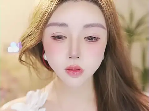 Qiaoqiao__ webcam