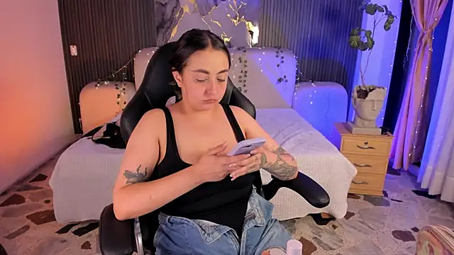 SarahCastro1_ webcam